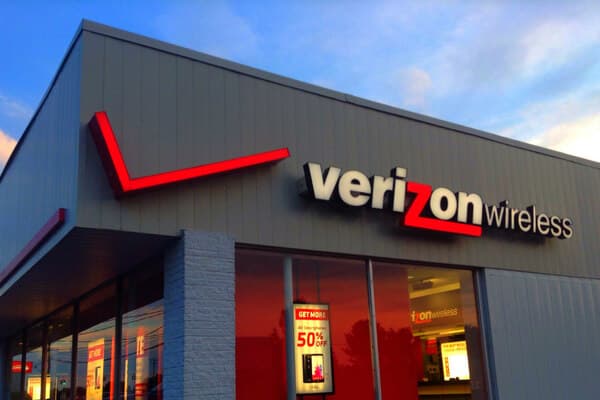 verizon_bukan_tab_baru_tawarkan_netflix_dan_paket_premium