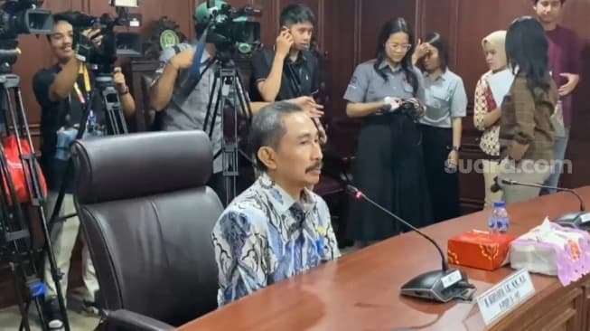 video_call_sex_anggota_dpr_viral_di_medsos_mkd_beri_sanksi_ringan