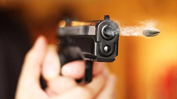 video_viral_warga_makassar_tertembak_meringis_kesakitan_polisi_berikan_keterangan