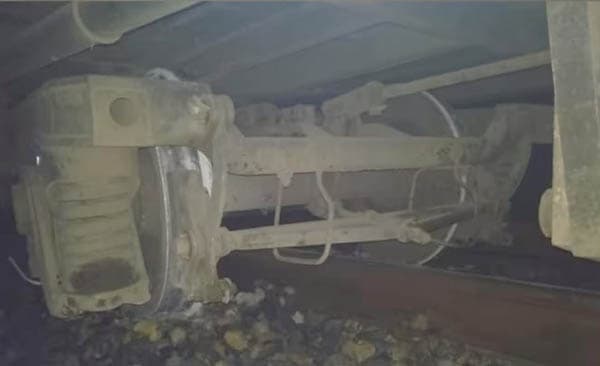 viral_di_medsos_ka_siantar_ekspres_tergelincir_di_dolok_marangir