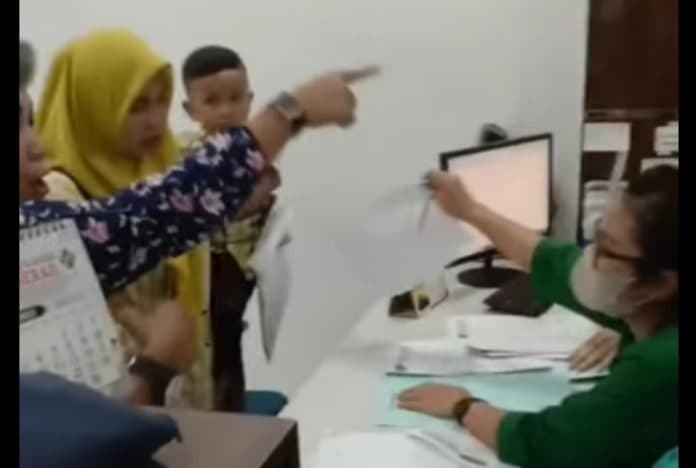 viral_keluarga_pasien_di_asahan_mengamuk_di_rs_manajemen_jelaskan_duduk_perkara