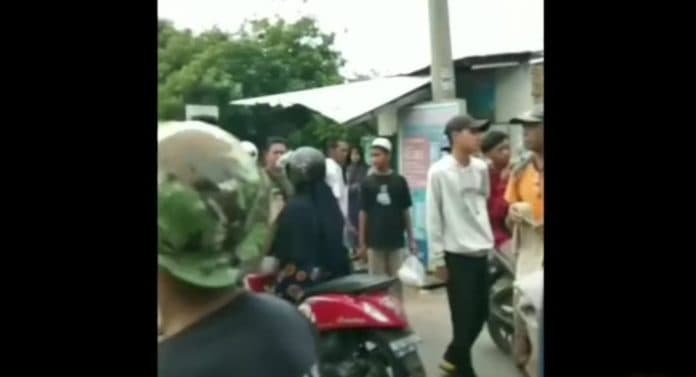viral_remaja_dibacok_sejumlah_pria_diduga_kelompok_geng_motor