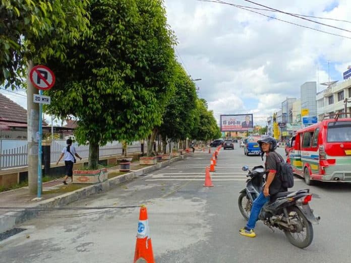 viral_video_larangan_parkir_depan_rumdis_kapolres_ini_jawaban_dishub