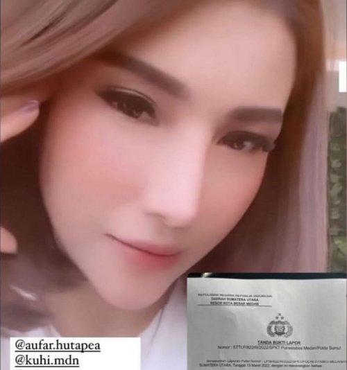 viral_wanita_cantik_dilecehkan_dan_dianiaya_di_salah_satu_kafe_di_medan