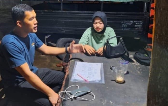 viral_wanita_yang_paksa_seekor_kucing_merokok_akhirnya_minta_maaf