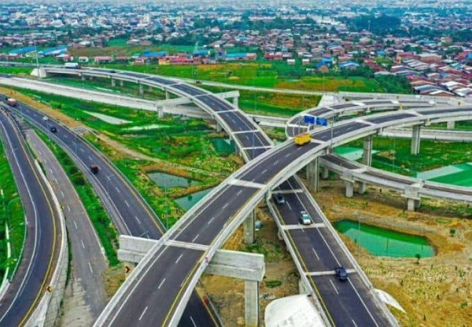 volume_kendaraan_di_tol_medan_binjai_naik_tiga_kali_lipat