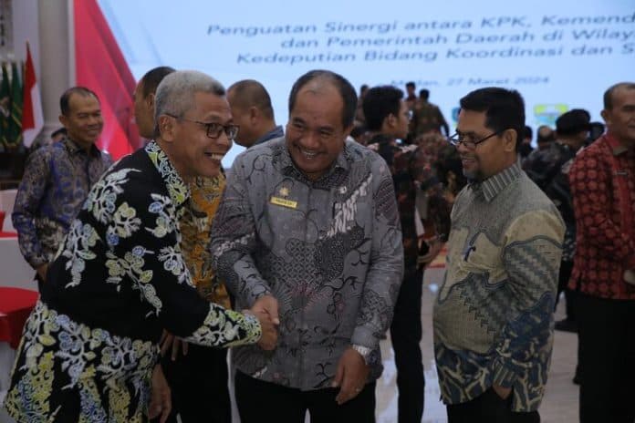 wabup_asahan_ikuti_rakor_penguatan_sinergi_antara_kpk_dan_kemendagri