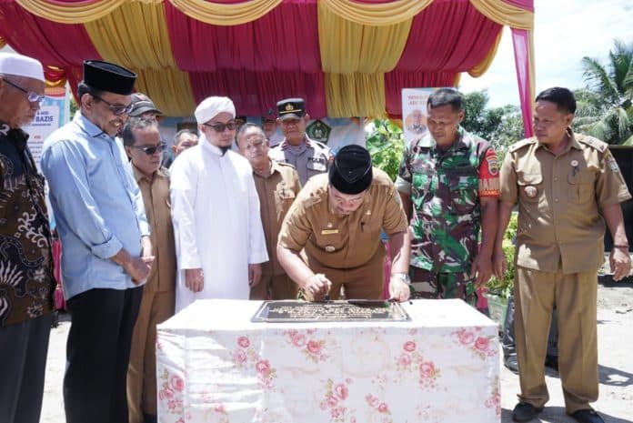wabup_asahan_resmikan_musholah_at_taufiq_desa_aek_songsongan
