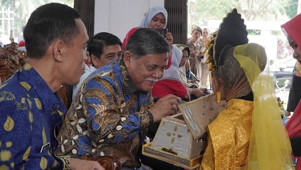 wabup_deli_serdang_kurikulum_merdeka_sesuai_perkembangan_zaman