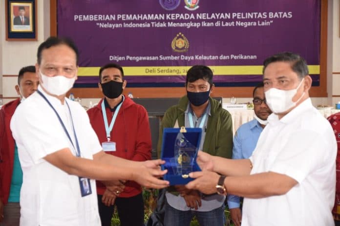 wabup_deli_serdang_minta_nelayan_tidak_melakukan_pelanggaran_lintas_negara