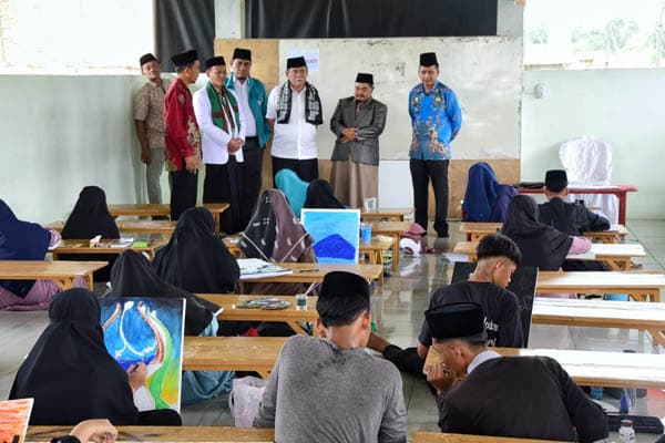 wabup_deli_serdang_santri_berperan_besar_terhadap_kemajuan_negeri