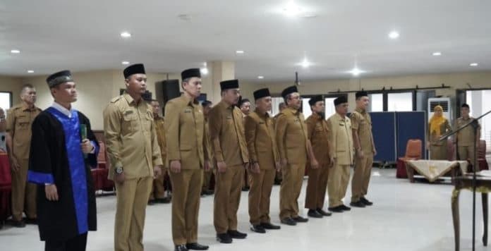 wabup_labusel_lantik_pejabat_administrator_dan_pejabat_pengawas_ini_pesannya