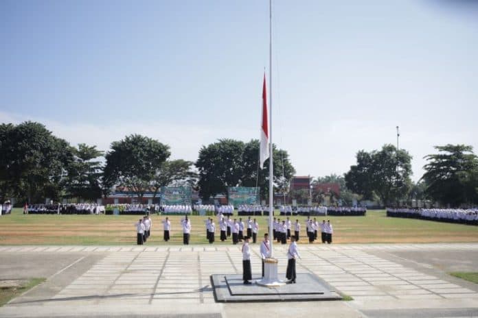 wabup_labusel_pimpin_upacara_peringatan_hari_santri_nasional_2024