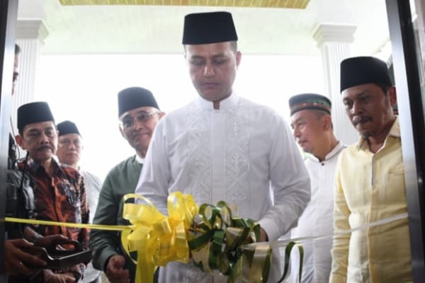 wagubsu_dan_pj_wali_kota_tebing_tinggi_resmikan_gedung_fastabikul_khairat