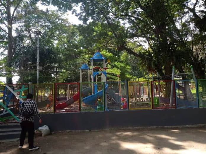 wahana_permainan_anak_lapangan_merdeka_siantar_segera_buka
