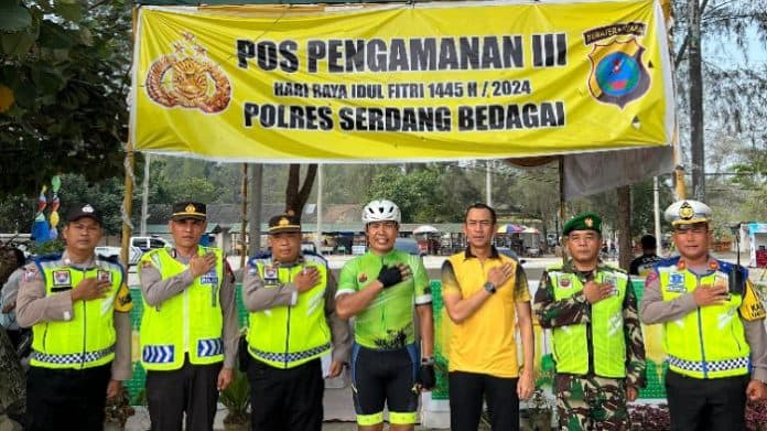 wakapolda_sumut_kunjungi_pospam_perbaungan_dan_pantai_cermin