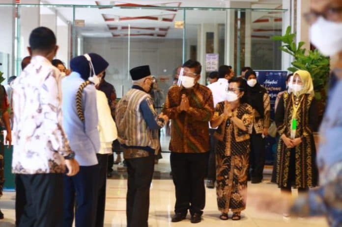 wakil_presiden_tiba_di_parapat_ini_kata_bupati_simalungun