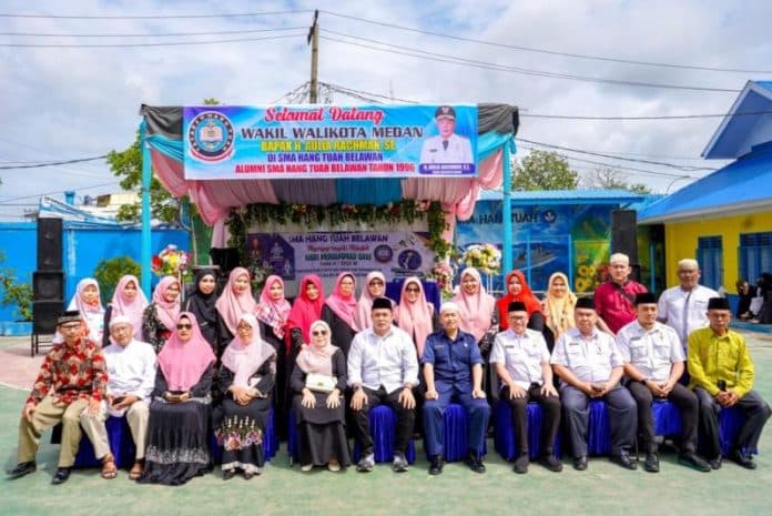 wakil_wali_kota_medan_ingatkan_siswa_jangan_gampang_mengeluh_dan_mudah_terpengaruh