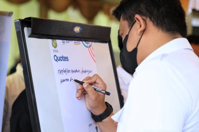 wali_kota_medan_ajak_pencari_kerja_manfaatkan_virtual_job_fair