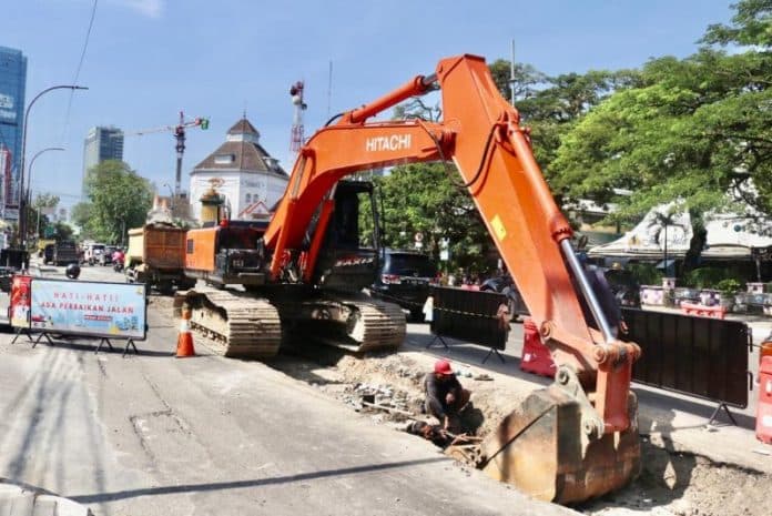 wali_kota_medan_desak_dinas_pu_perbaiki_jalan