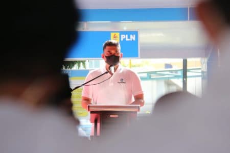 wali_kota_medan_resmikan_spklu_pertama_di_sumut