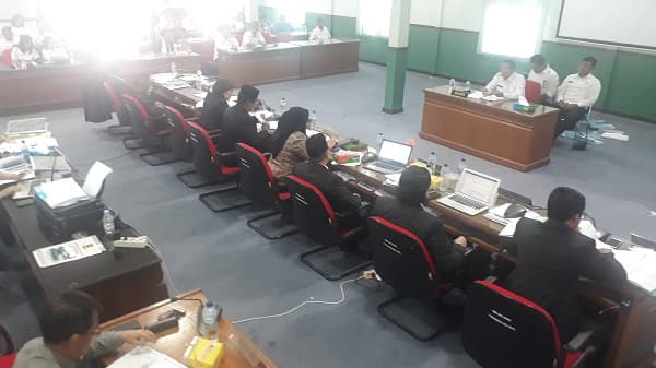 wali_kota_siantar_bantah_pertanyaan_panitia_hak_angket