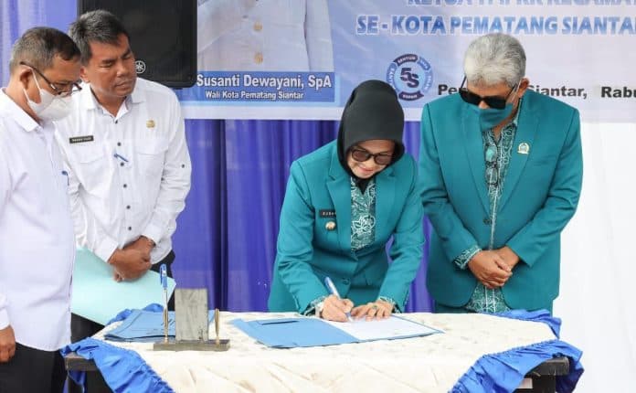wali_kota_siantar_canangkan_kesatuan_gerak_pkk_bangga_kencana_kesehatan