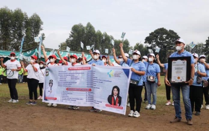 wali_kota_siantar_serahkan_sertifikat_akreditasi_paripurna_pada_2_rumah_sakit