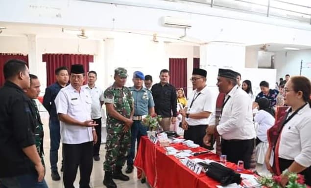 wali_kota_sibolga_sampaikan_pesan_saat_simulasi_putungsura_di_tps