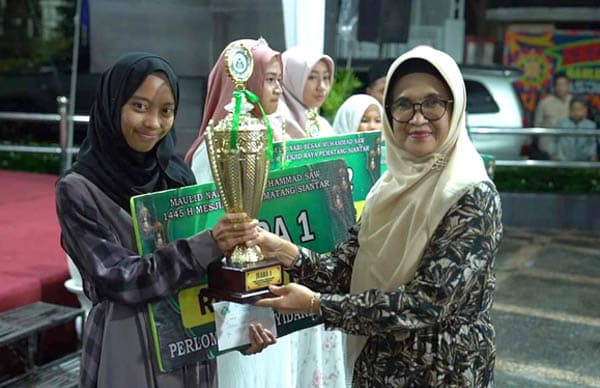 wali_kota_susanti_keteladanan_rasulullah_harus_semakin_dihidupkan