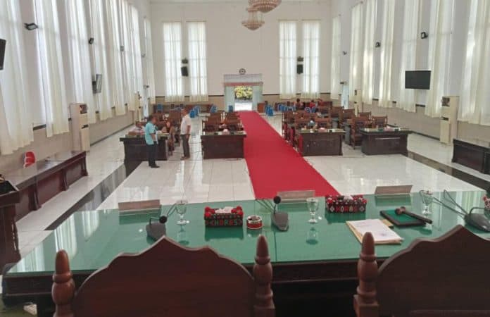 wali_kota_tidak_hadir_rapat_paripurna_rpjmd_siantar_2022_2027_tertunda