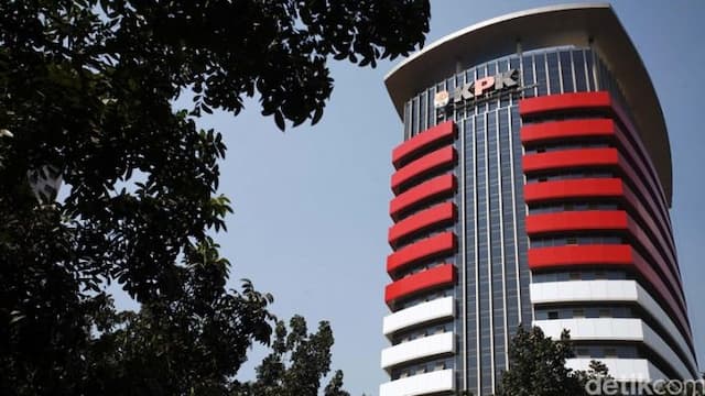 walikota_medan_kena_ott_20_jam_sebelum_uu_kpk_baru_berlaku