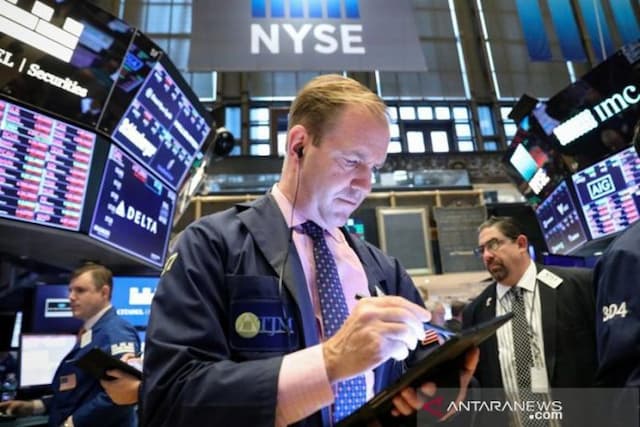 wall_street_ditutup_lebih_tinggi_di_tengah_laba_perusahaan_beragam
