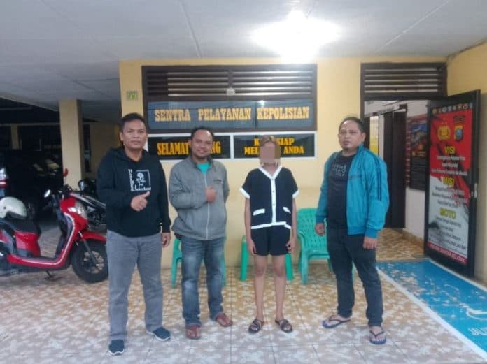 wanita_muda_gelapkan_sepeda_motor_temannya_barang_bukti_dijual_di_medsos