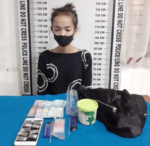 wanita_pemilik_9_paket_sabu_ditangkap_polres_siantar