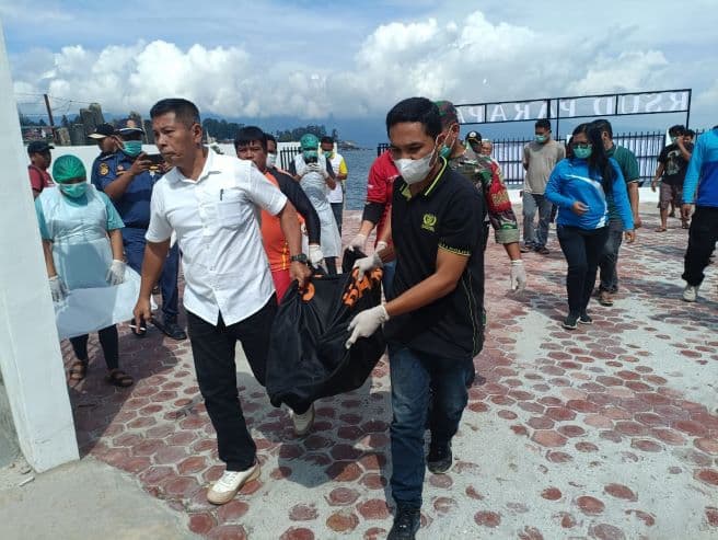 wanita_yang_tenggelam_di_danau_toba_ditemukan_meninggal