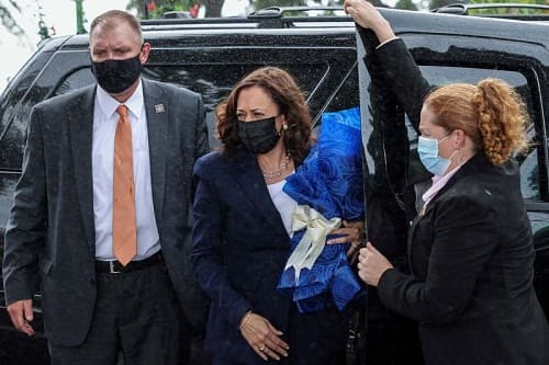 wapres_amerika_serikat_kamala_harris_positif_terpapar_covid_19