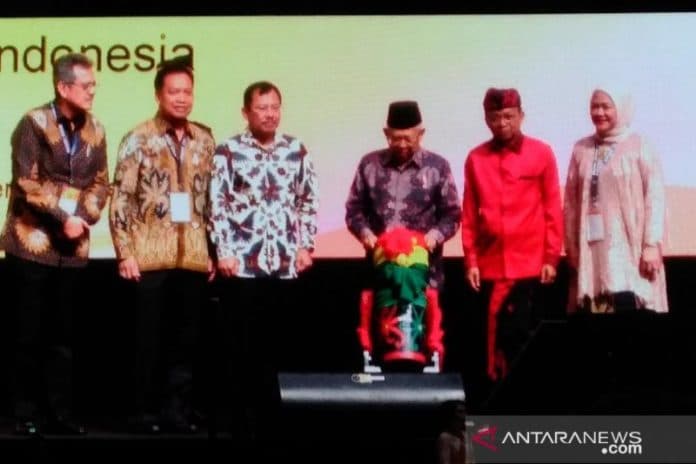 wapres_minta_kementan_realisasikan_peremajaan_sawit