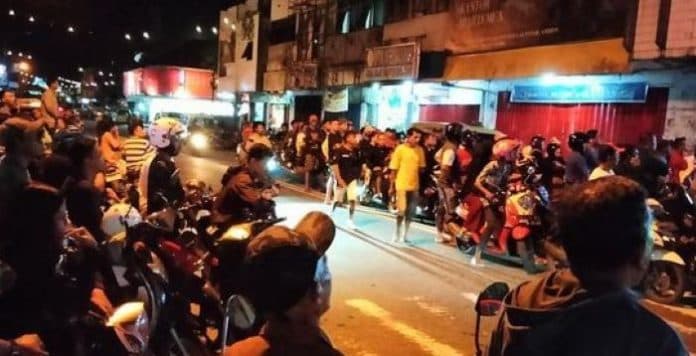 warga_ambon_dihajar_massa_gegara_bawa_bendera_rms_saat_nobar_timnas