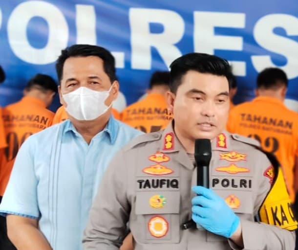 warga_apresiasi_kinerja_polres_batu_bara_bongkar_narkoba