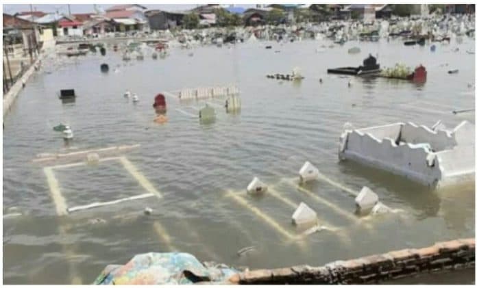 warga_belawan_keluhkan_lambatnya_penanganan_banjir_rob