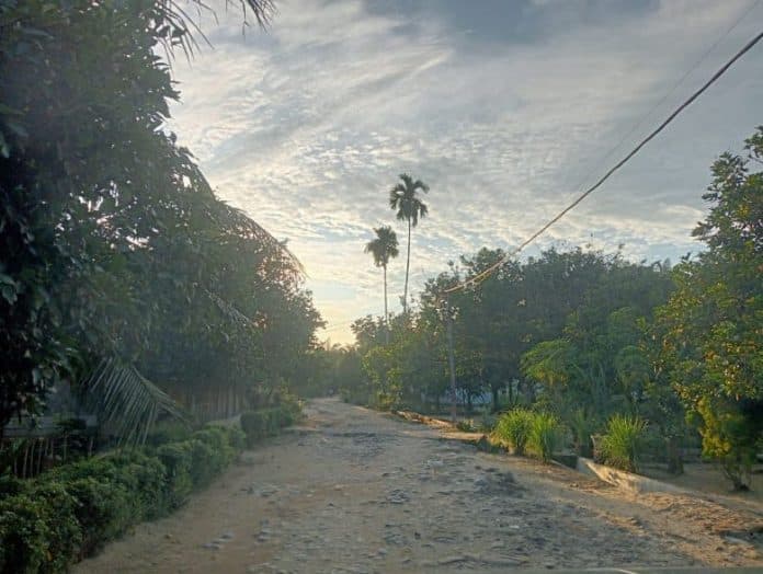 warga_desa_lau_rempak_deli_serdang_minta_pemerintah_perbaiki_jalannya