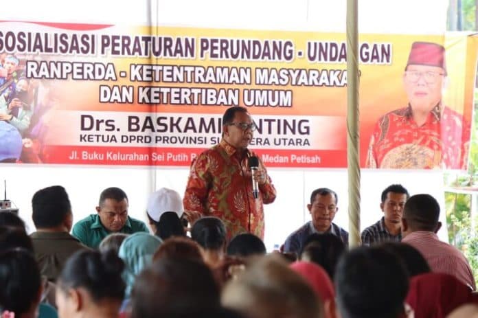 warga_keluhkan_soal_air_bersih_baskami_ginting_panggil_pdam
