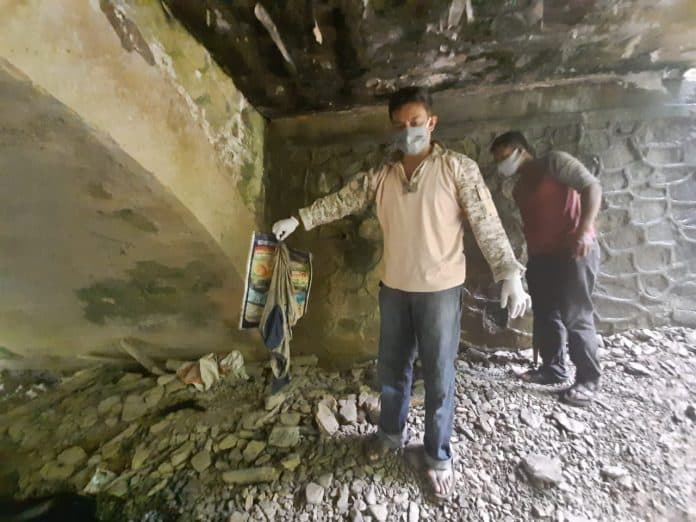 warga_kota_parapat_temukan_kerangka_manusia_di_bawah_jembatan