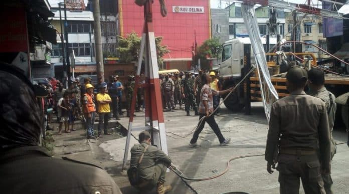 warga_martubung_medan_nyaris_bentrok_dengan_satpol_pp_ini_pemicunya