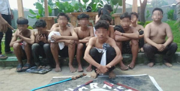 warga_medan_deli_tangkap_belasan_anggota_geng_motor_yang_sering_bikin_onar
