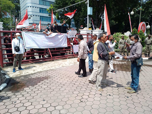 warga_medan_johor_minta_wali_kota_medan_copot_kadispora