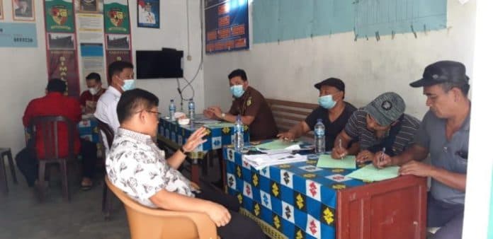 warga_nagori_pardomuan_bandar_kembali_pertanyakan_dugaan_korupsi_pangulu_ke_kejari_simalungun