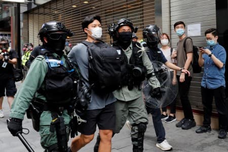 warga_pertimbangkan_angkat_kaki_dari_hong_kong_selamanya_ini_penyebabnya