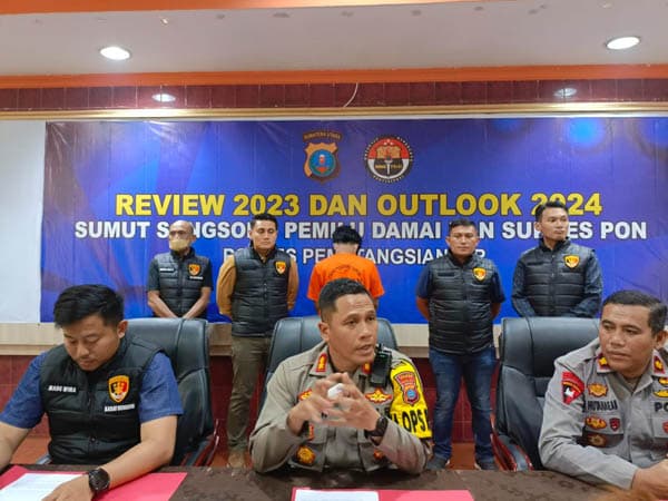 warga_pondok_sayur_siantar_tewas_di_tangan_2_putranya